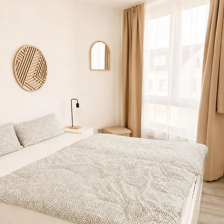 Apartment Zentral Gelegenes 1,5 Von Living